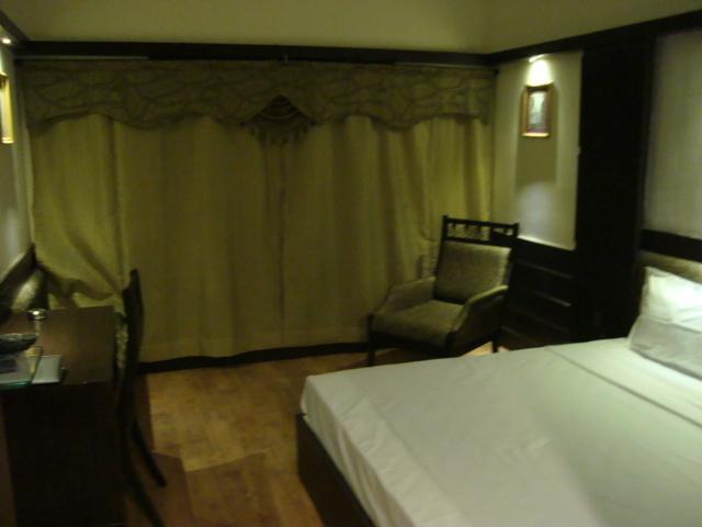 The Rajshahi Palace Hotel Индор Стая снимка